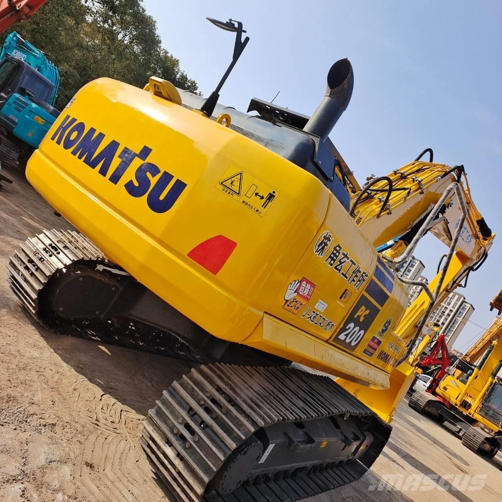 Komatsu PC 200-8 Raupenbagger
