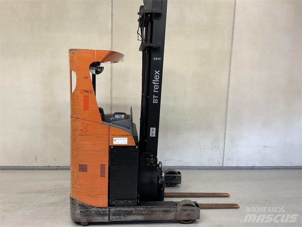 BT RRE160 Schubmaststapler