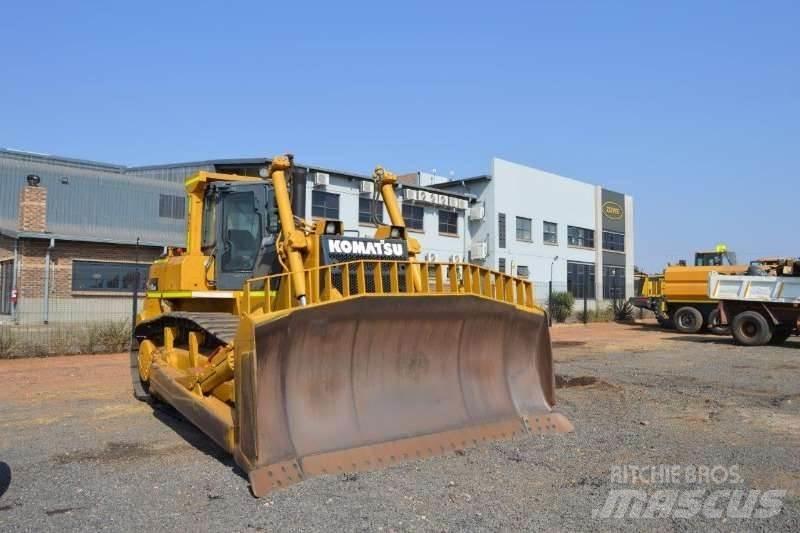 Komatsu D155-5 Bulldozer