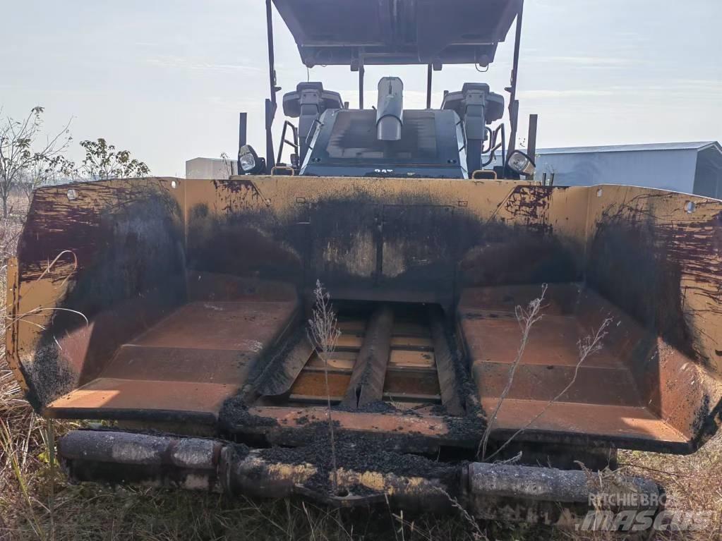 CAT AP655F Strassenfertiger