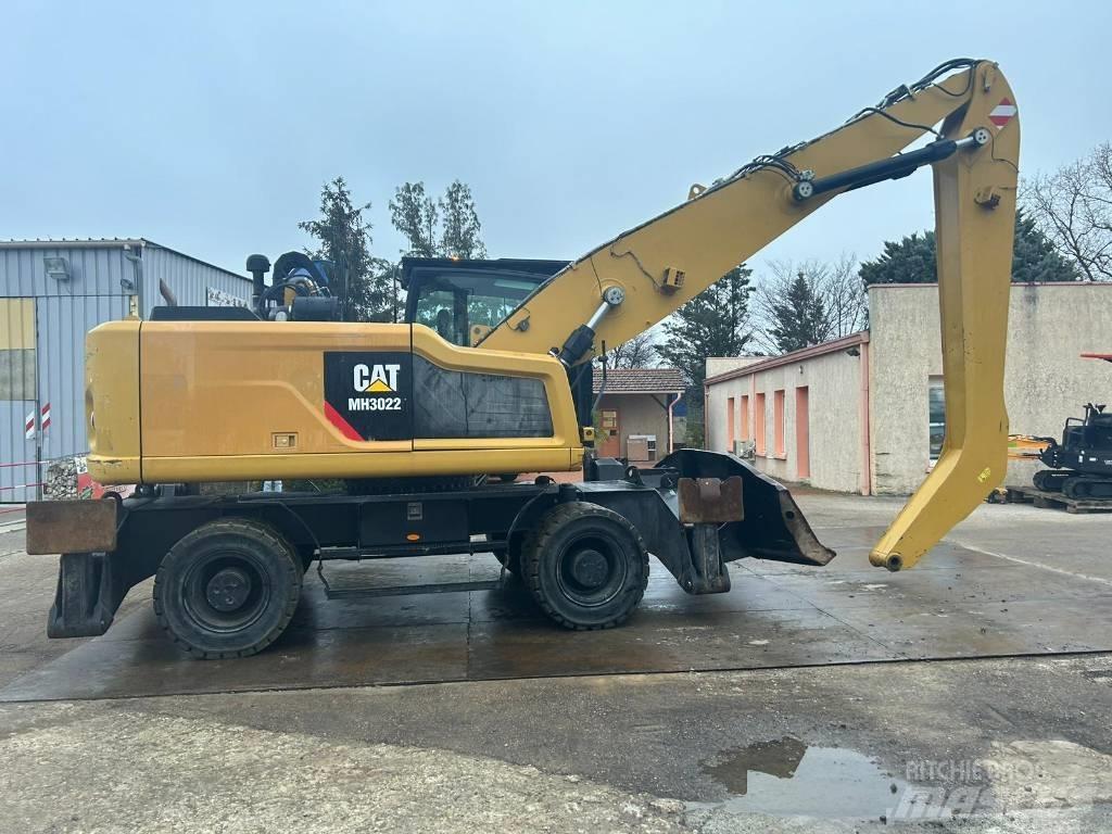 CAT MH3022 Mobilbagger