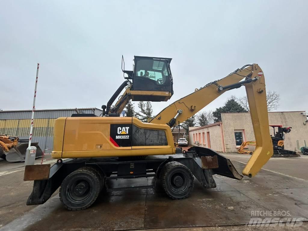 CAT MH3022 Mobilbagger