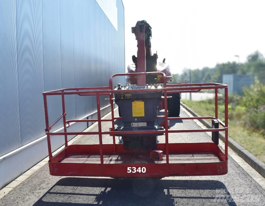 JLG 1250AJP Gelenkteleskoparbeitsbühnen