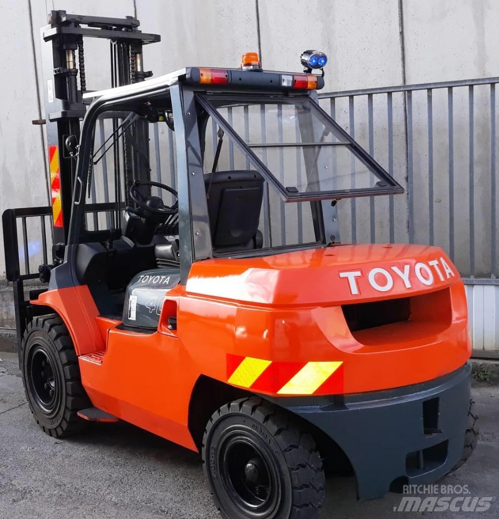 Toyota 7 FD 40 Dieselstapler