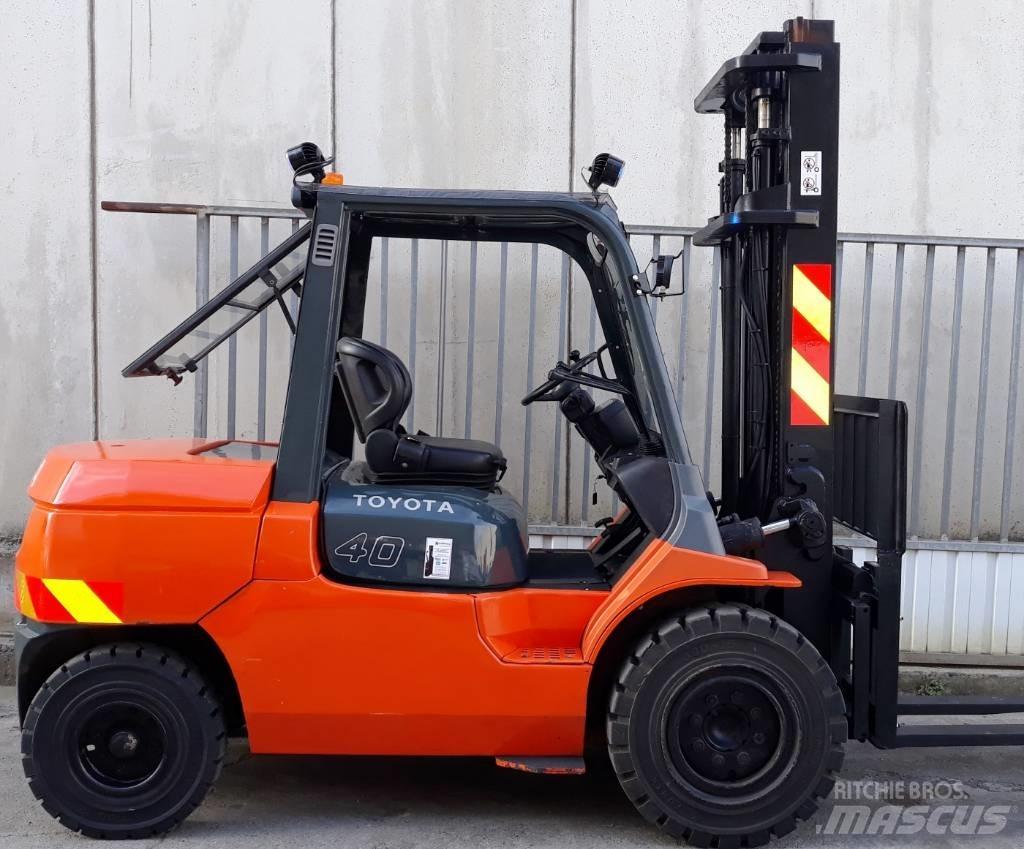 Toyota 7 FD 40 Dieselstapler