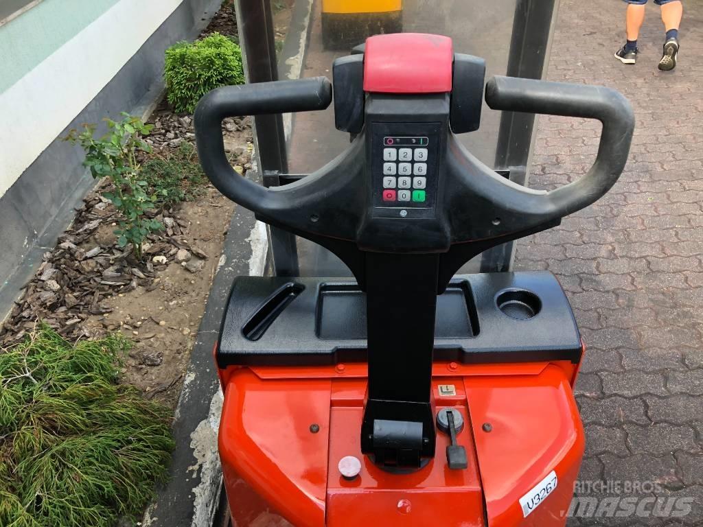 BT S10 V-3267 Handgeführter Palettenstapler