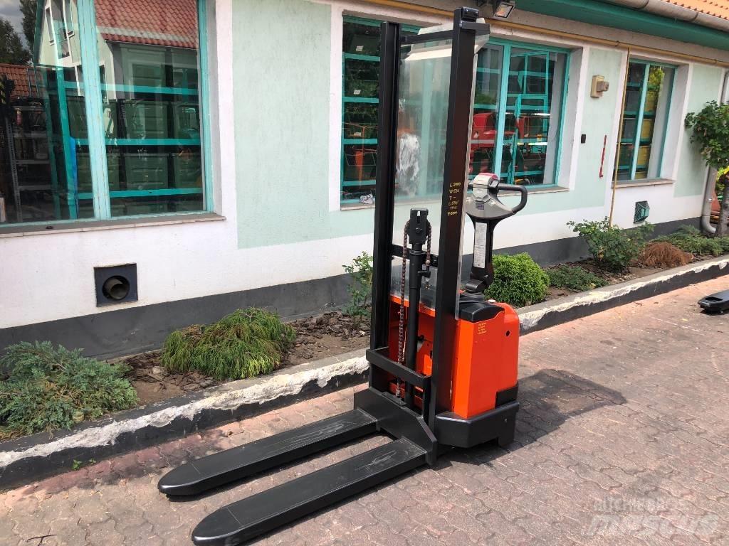BT S10 V-3267 Handgeführter Palettenstapler
