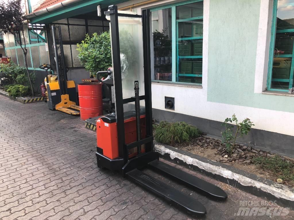 BT S10 V-3267 Handgeführter Palettenstapler