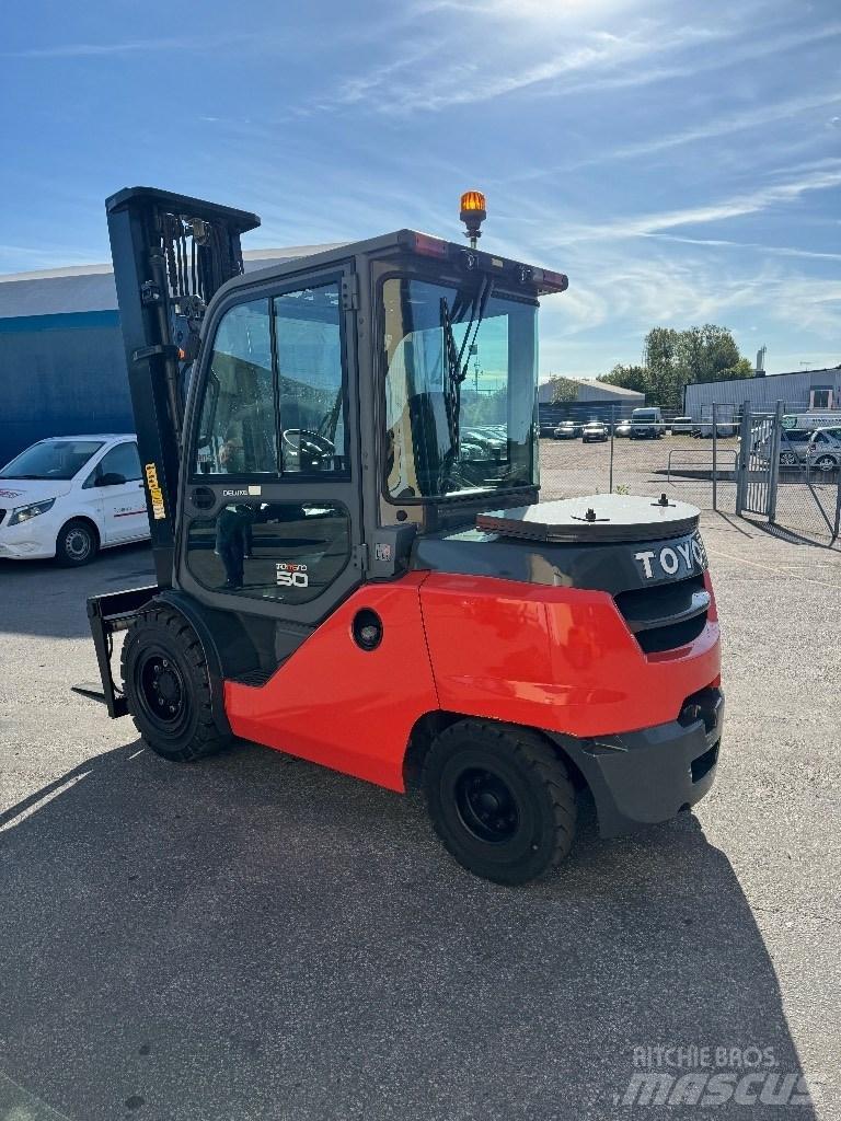Toyota 40-8FD50N Dieselstapler