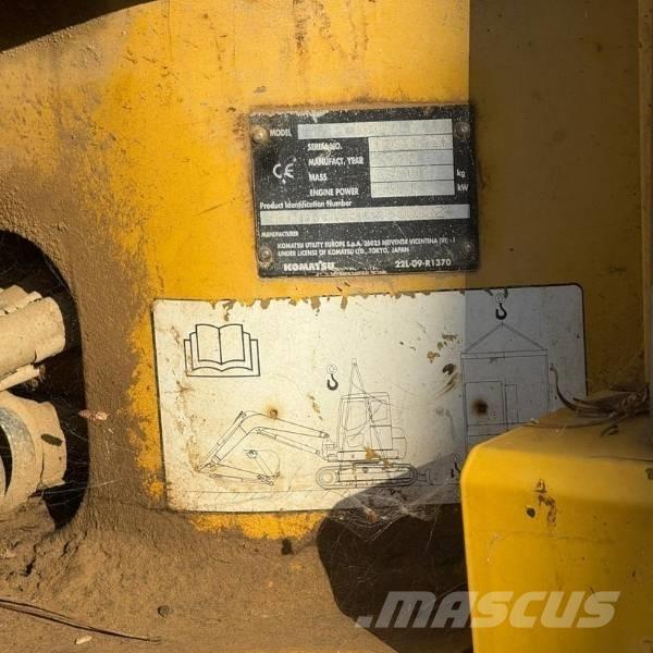 Komatsu PC88MR Midibagger  7t - 12t