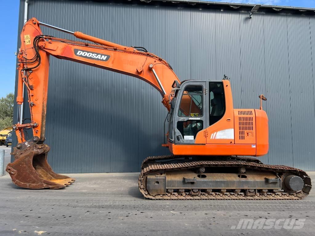 Doosan DX235LCR Raupenbagger