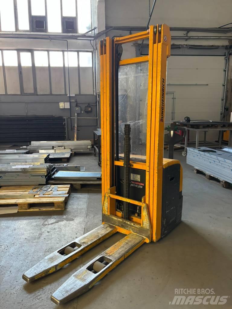 Jungheinrich EJC216 Deichselstapler