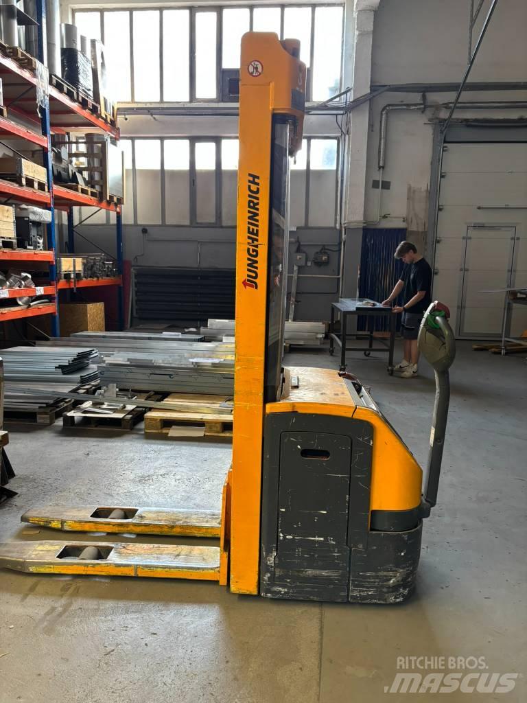 Jungheinrich EJC216 Deichselstapler