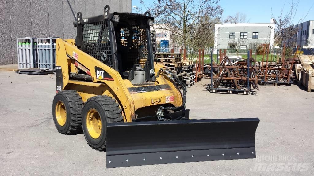 M3 Tilt dozer blade Sonstige Flurförderzeuge