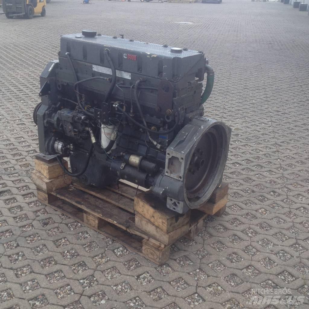 Cummins MTA 11 Radlader
