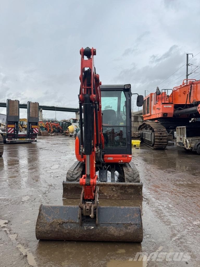 Kubota U 27-4 Minibagger < 7t