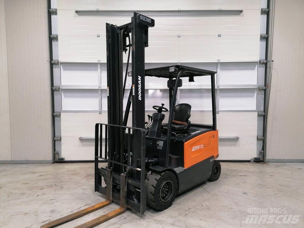 Doosan B25X-7 Elektrostapler