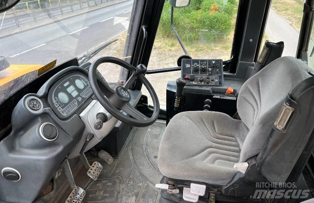 JCB Fastrac 3200 Traktoren