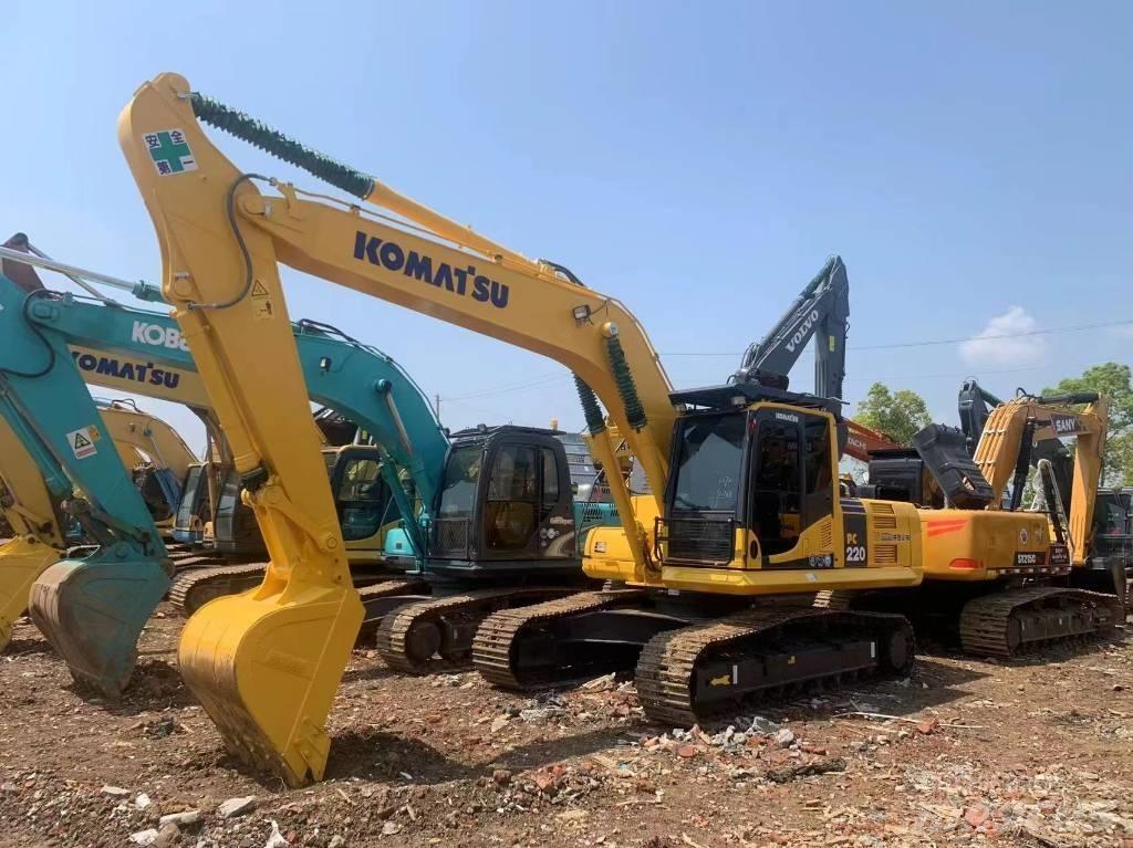 Komatsu PC 200-8 Midibagger  7t - 12t