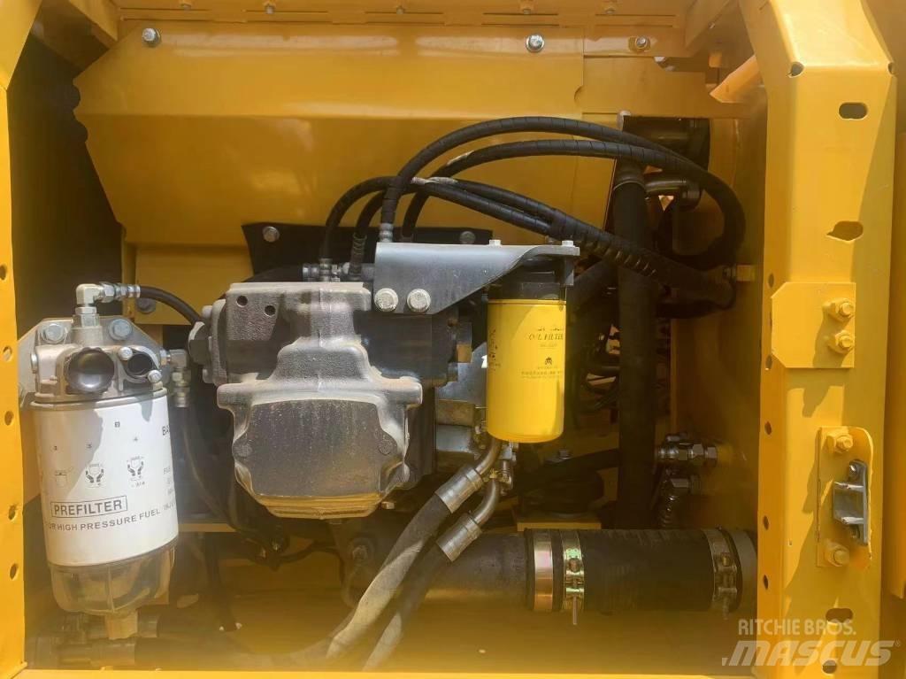 Komatsu PC 200-8 Midibagger  7t - 12t