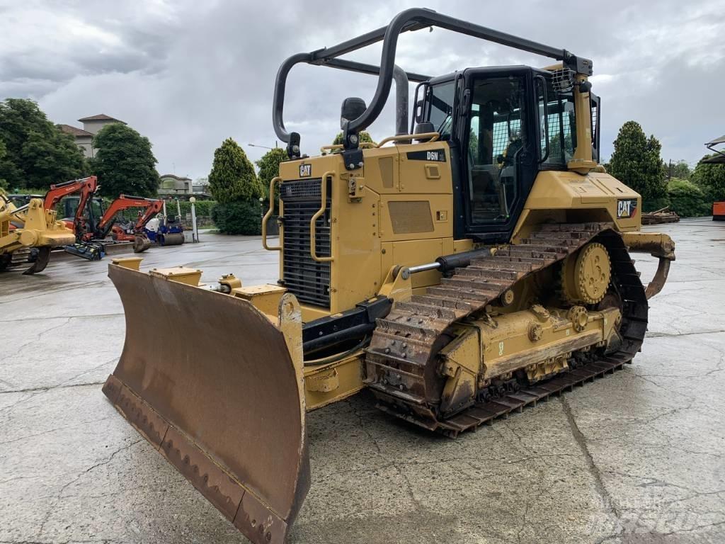 CAT D 6 N XL Bulldozer