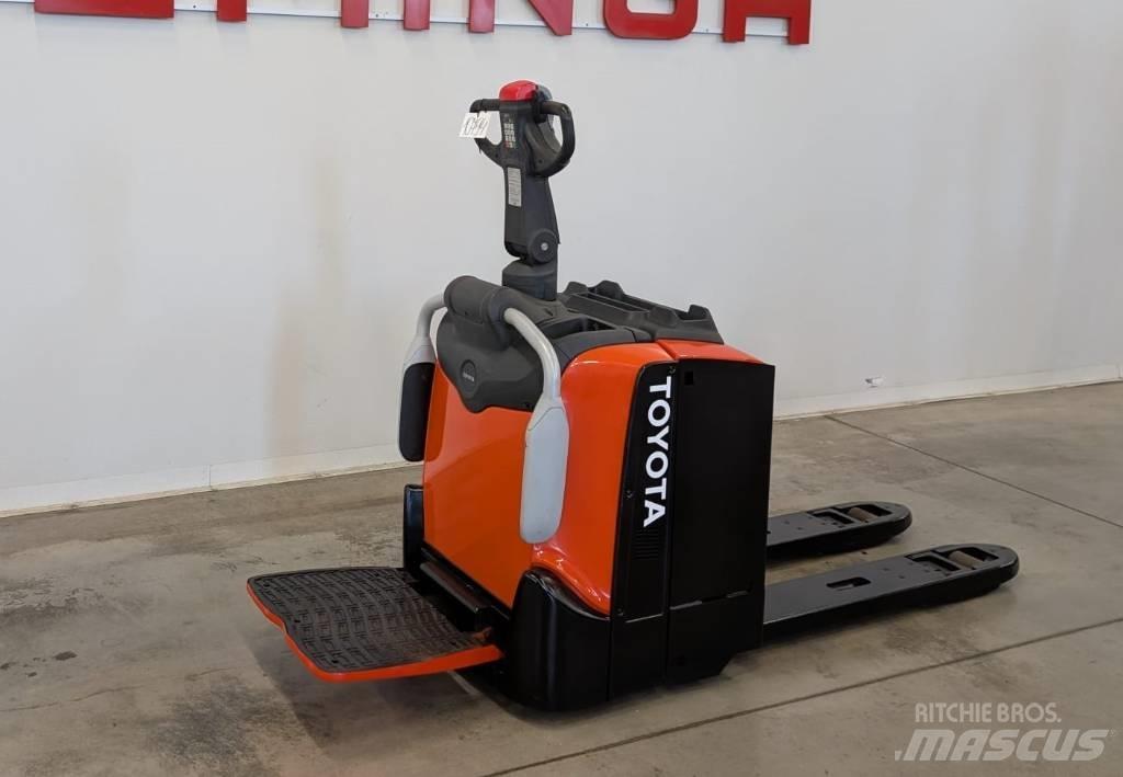 Toyota 10794 LPE200 Elektrostapler