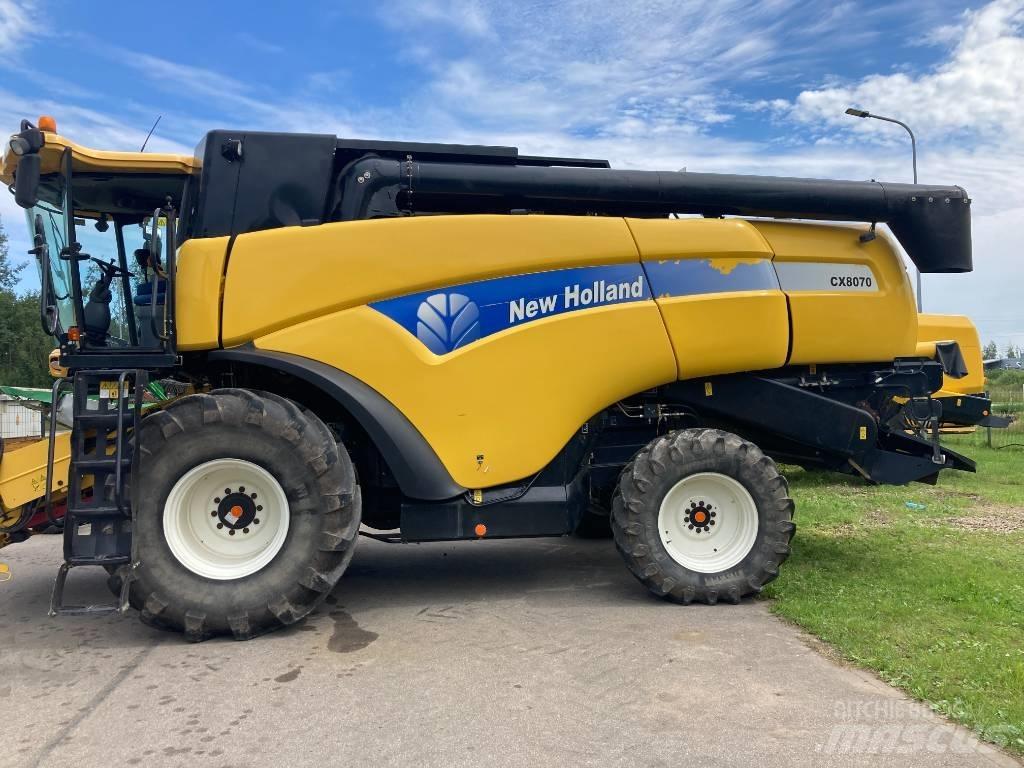 New Holland CX 8070 Mähdrescher
