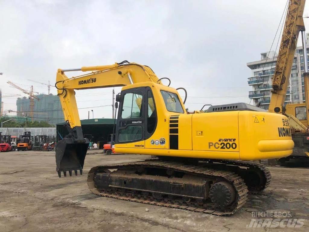 Komatsu PC 200-6 Raupenbagger
