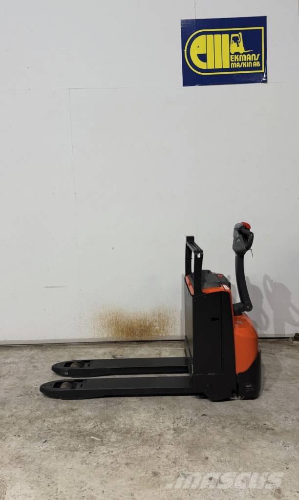 BT truck LWE 180 Niedergabelstapler