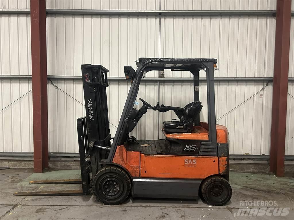 Toyota 7FBMF25 Elektrostapler