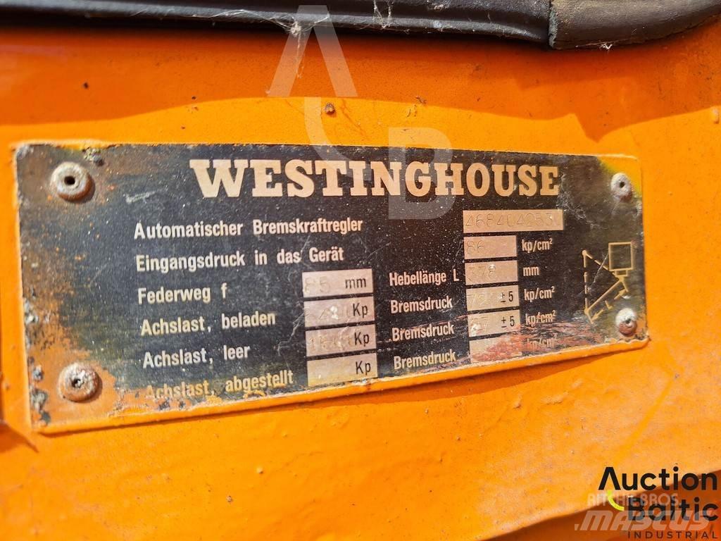 Magirus 130 M 8 Pritschenwagen/Pritschenwagen mit Seitenklappe