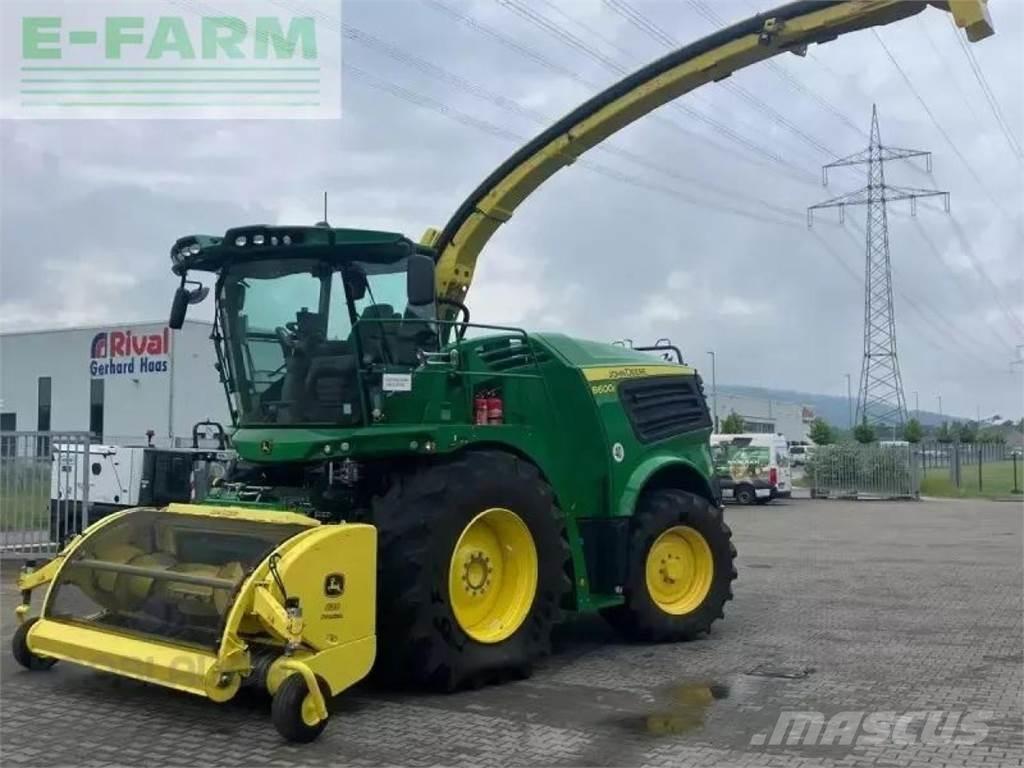 John Deere 8600i Selbstfahrende Häcksler