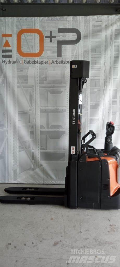 Toyota SPE160L Deichselstapler