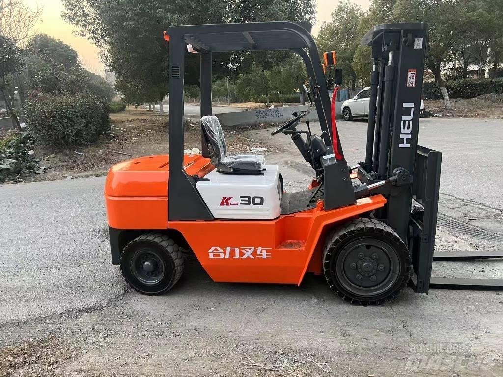 Heli FD30 Dieselstapler