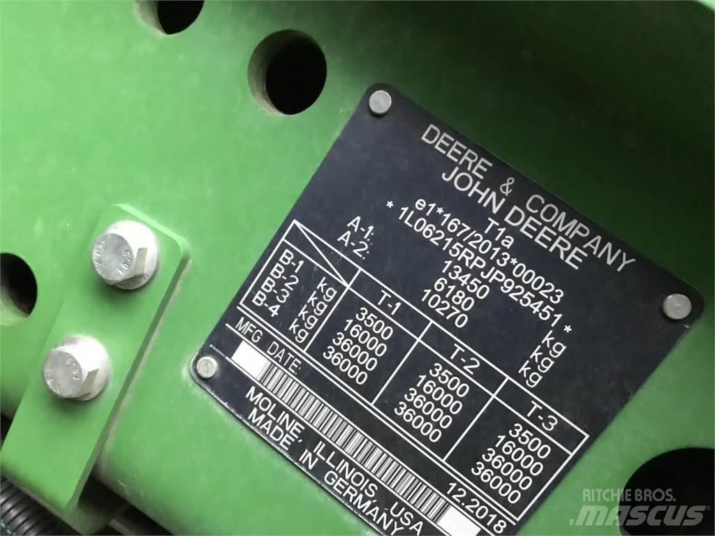 John Deere 6215R Traktoren