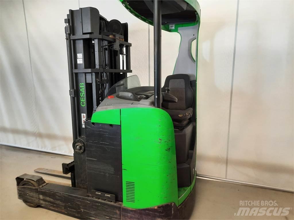 Cesab R 325 Schubmaststapler