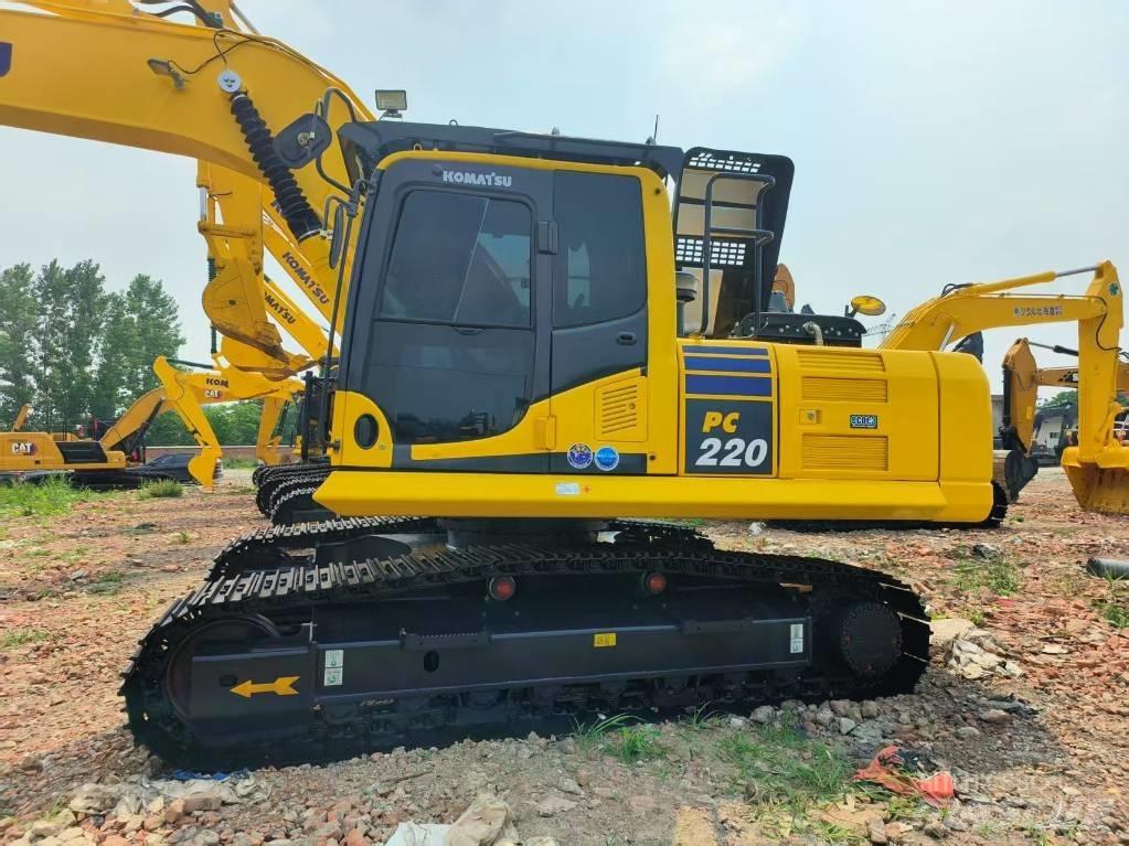 Komatsu PC 220-8 Raupenbagger