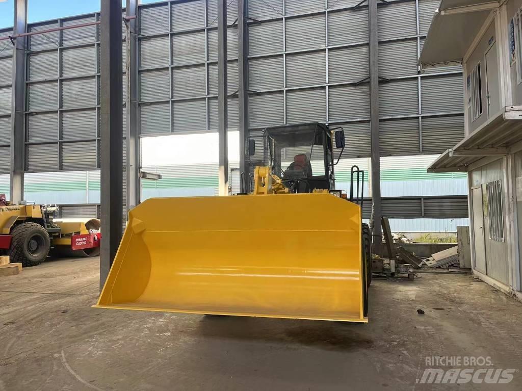 Komatsu WA 320-3 Radlader