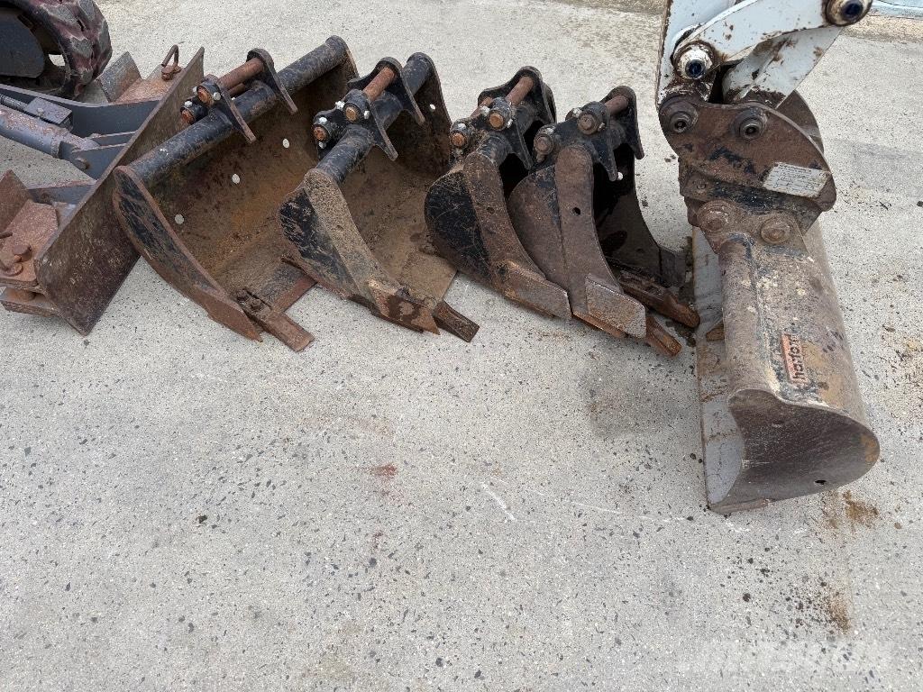 Takeuchi TB 210 Minibagger < 7t
