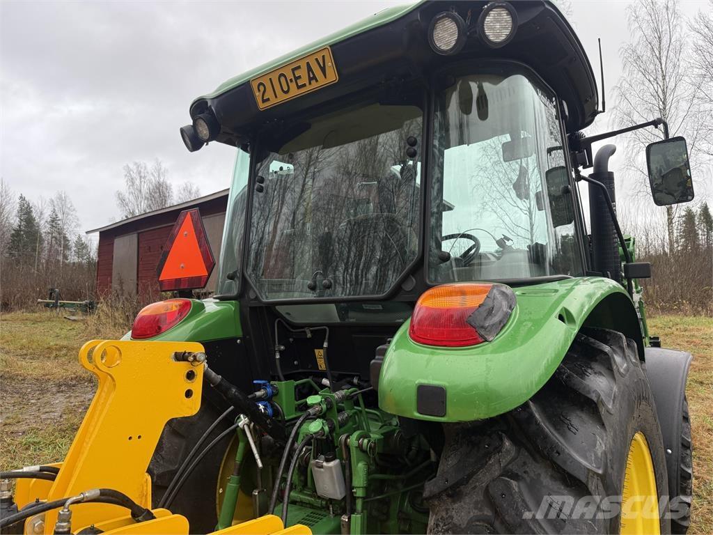 John Deere 5058E Traktoren
