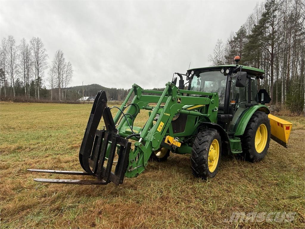 John Deere 5058E Traktoren