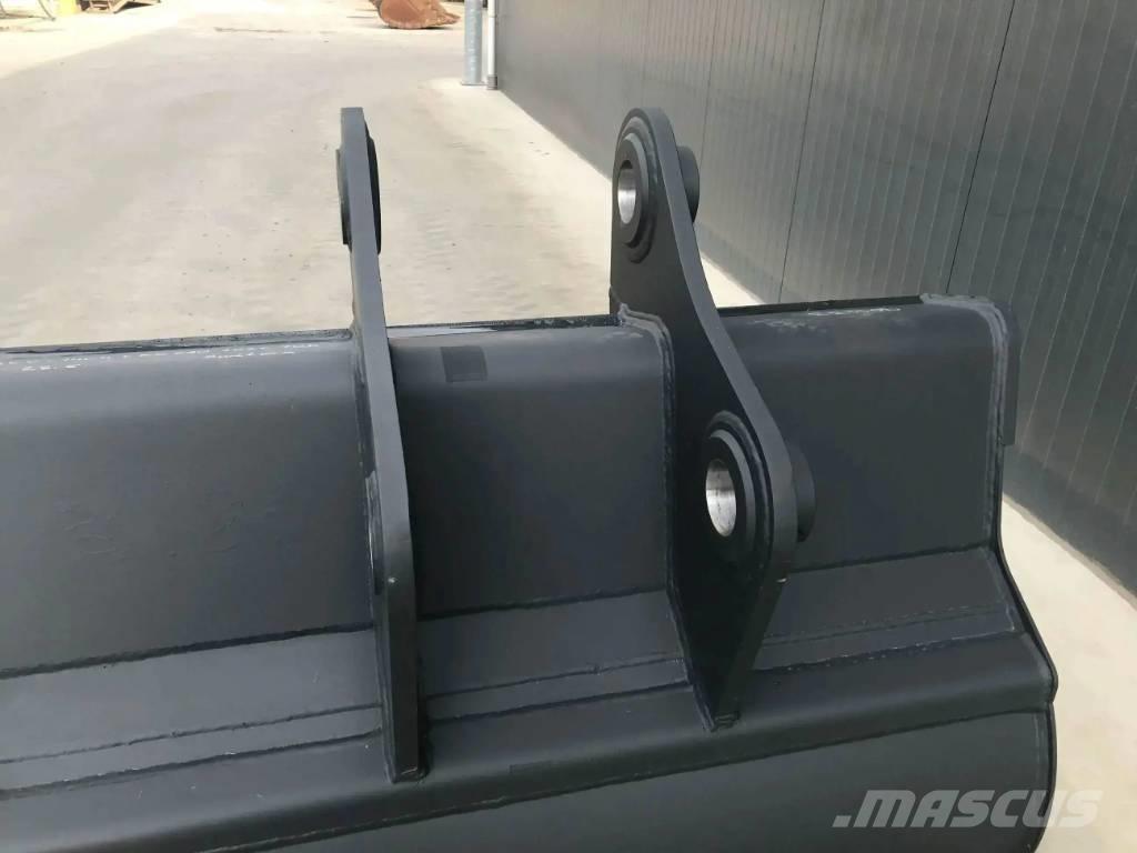 Volvo EC220 Schaufeln