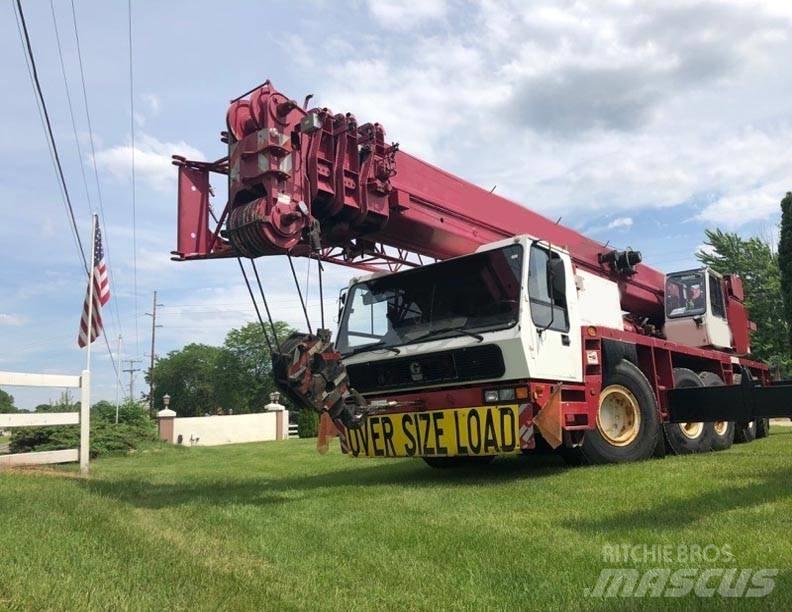 Grove GMK 5130 All-Terrain-Krane