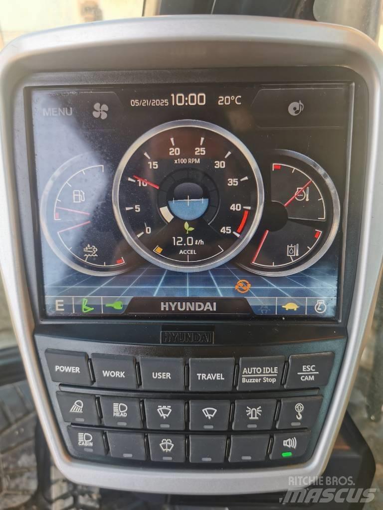 Hyundai HX 260 NL Raupenbagger