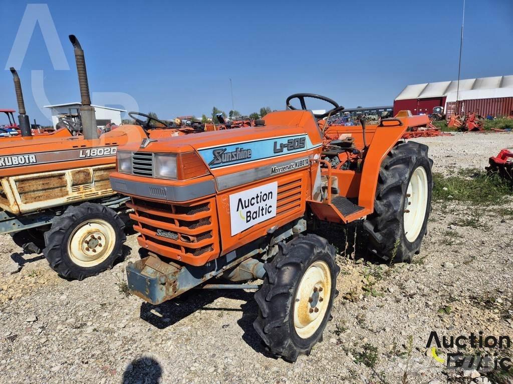 Kubota L1-205D Traktoren