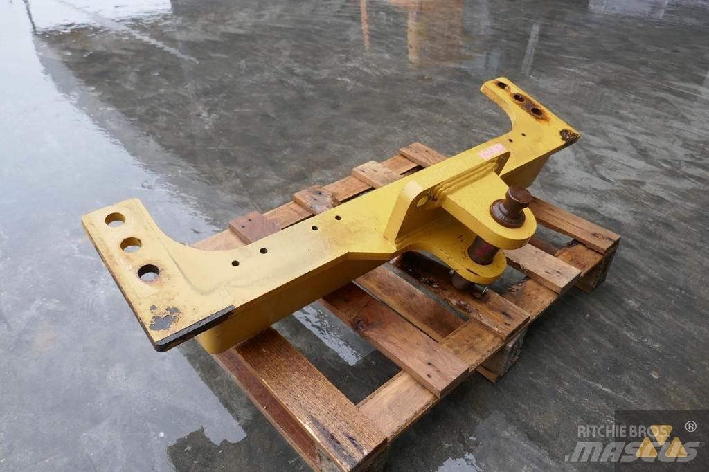 CAT 140M Drawbar Transport Sonstige