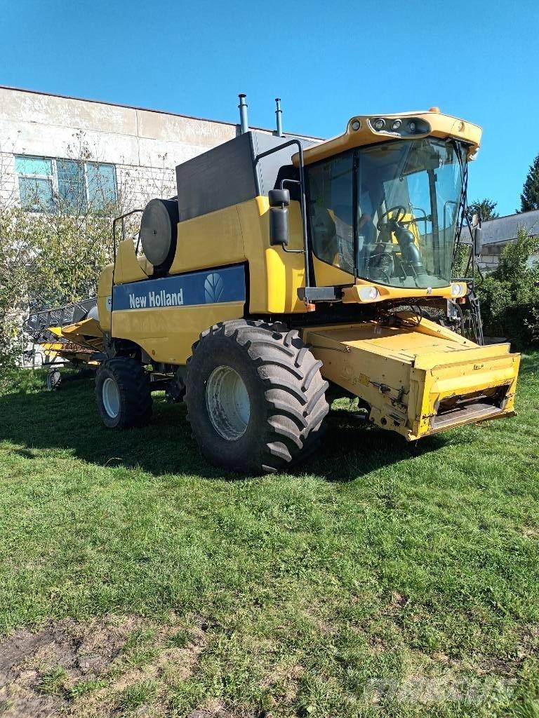 New Holland CS 6080 Mähdrescher