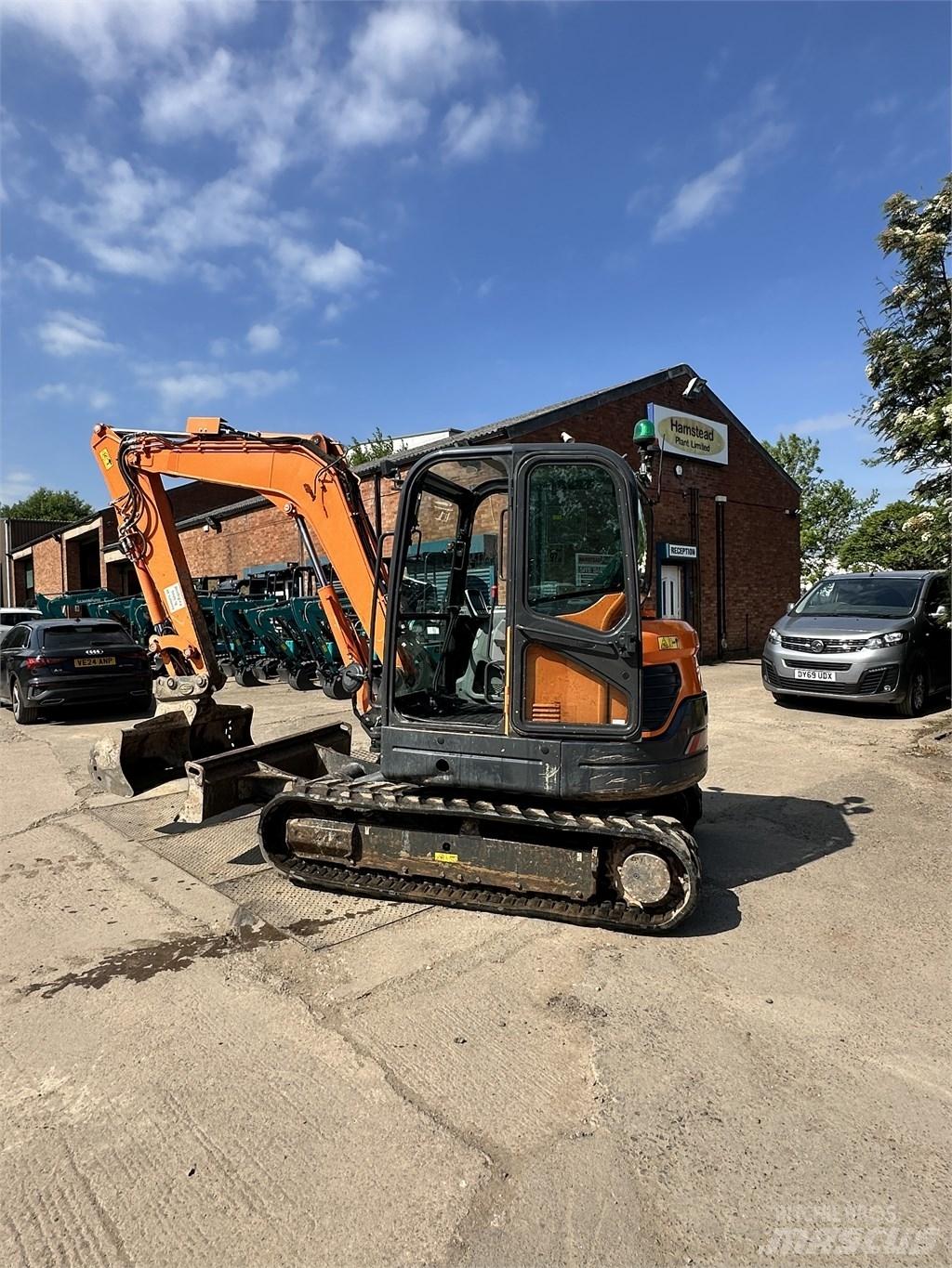 Doosan DX 63-3 Minibagger < 7t