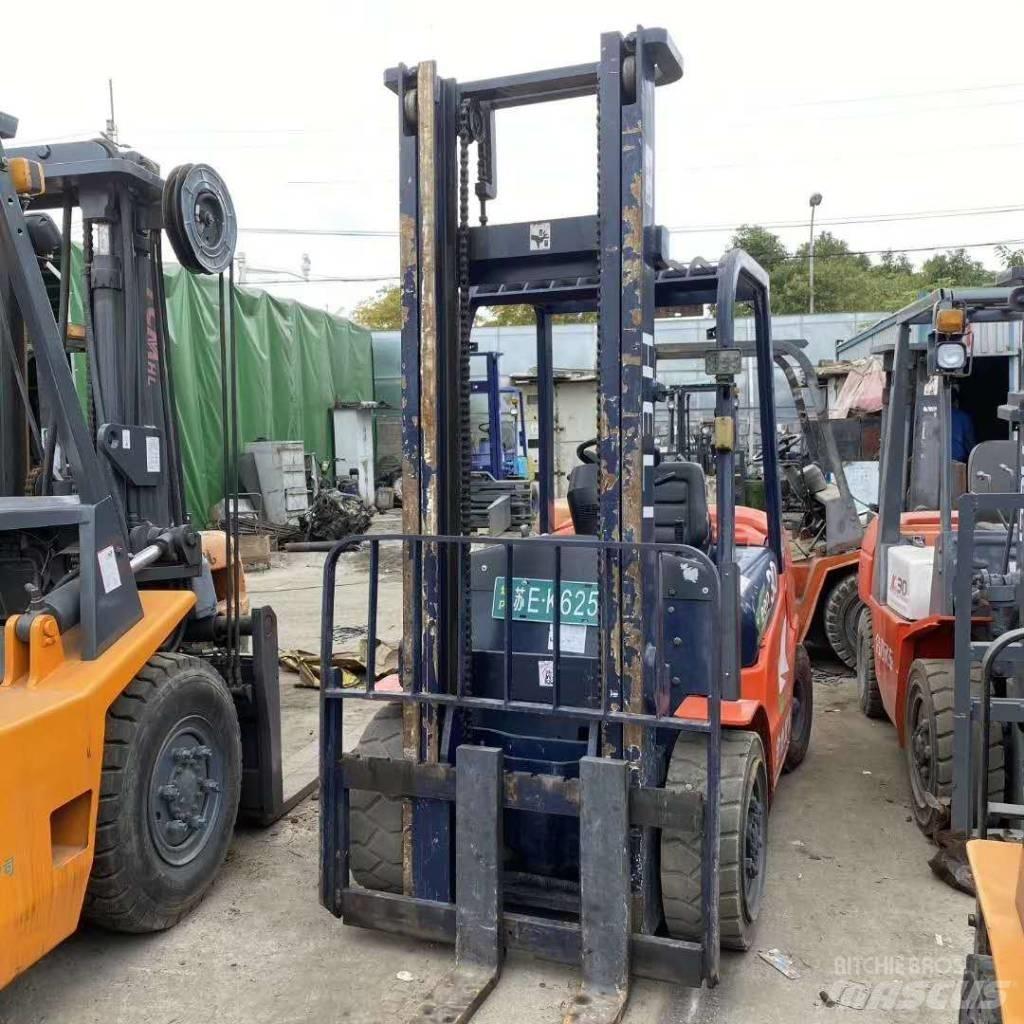 Heli 30 Dieselstapler