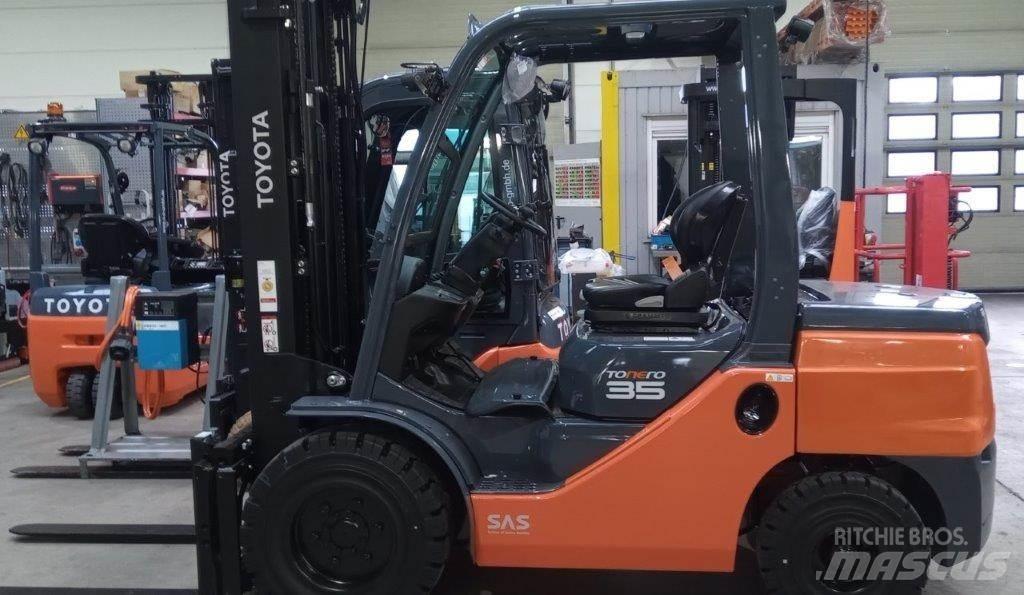 Toyota 52-8FDJF35 Dieselstapler